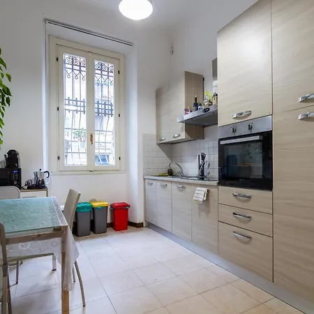 Cozy Private Room In Milan - Convenient Location Exterior photo