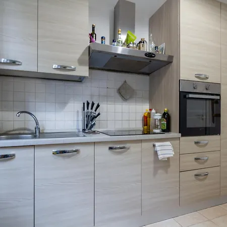 Cozy Private Room In Milan - Convenient Location Exterior photo